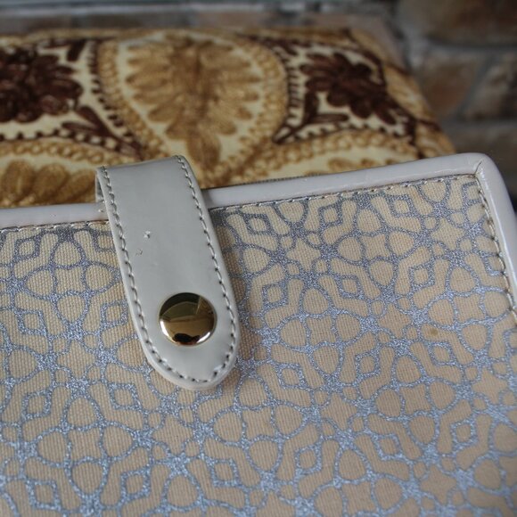 Kendra Scott Jewelry Travel Case Hanging 4 Removable Compartments - Picture 3 of 16